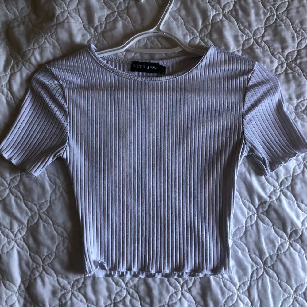 PRETTY LITTLE THING white short sleeve shirt